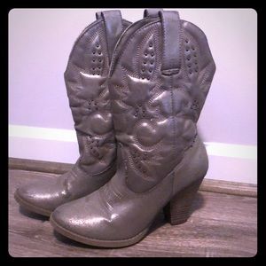Heeled Cowgirl Boots